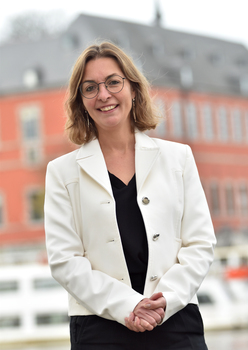 Ministre_Lecscrenier_Parlement_03.jpg